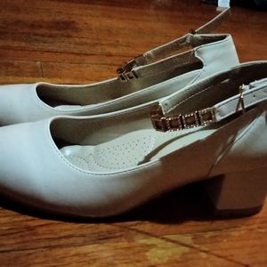 Sorliva chunky heels with black scratch